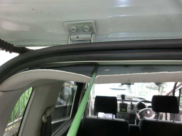 ドライブレコーダーのリアカメラ配線を天井に隠して通してみた 脱力系備忘録blog